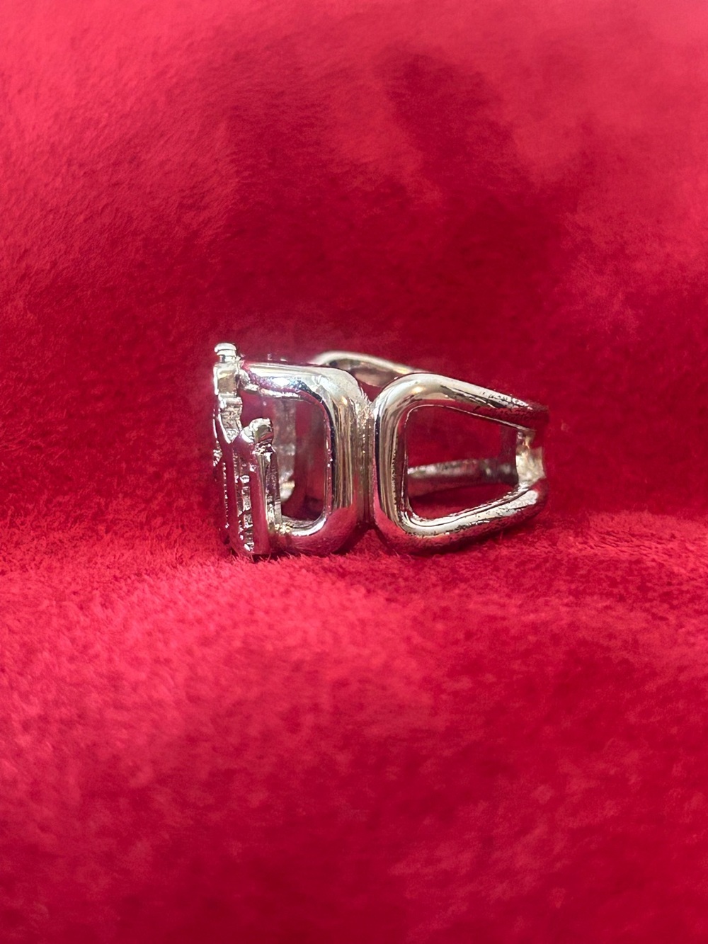 Versace Donatella Collection Ring - Picture 4 of 10